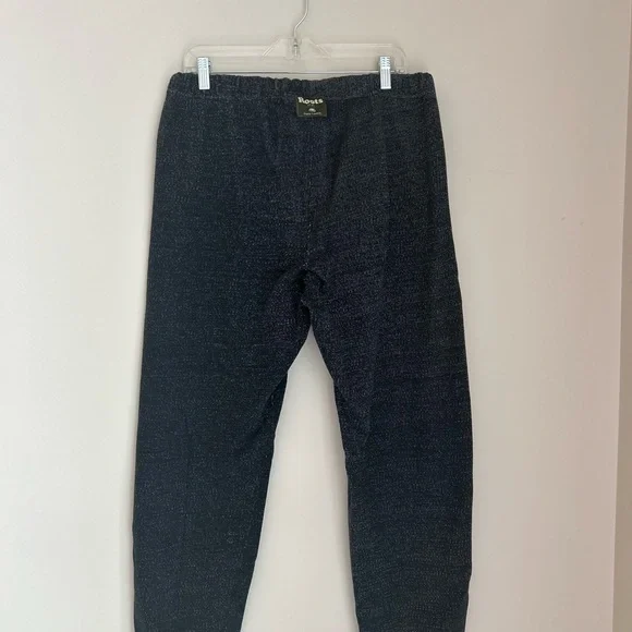 Men’s Roots 🦫 straight leg sweatpants - Size M - Picture 13 of 13